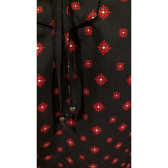 Tommy Hilfiger Women's Sz M Navy with red print career‎ wear casual top preppy - Picture 3 of 6